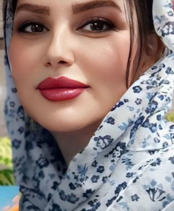 اثری از رویا ابراهیمی از شاعران انتشارات حوزه مشق