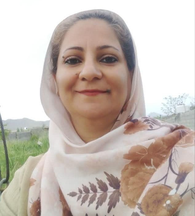 اثری از بهناز سیفی از شاعران انتشارات حوزه مشق