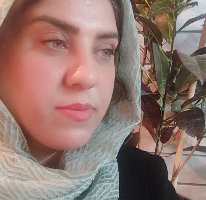 اثری از سمیه نقدی از شاعران انتشارات حوزه مشق